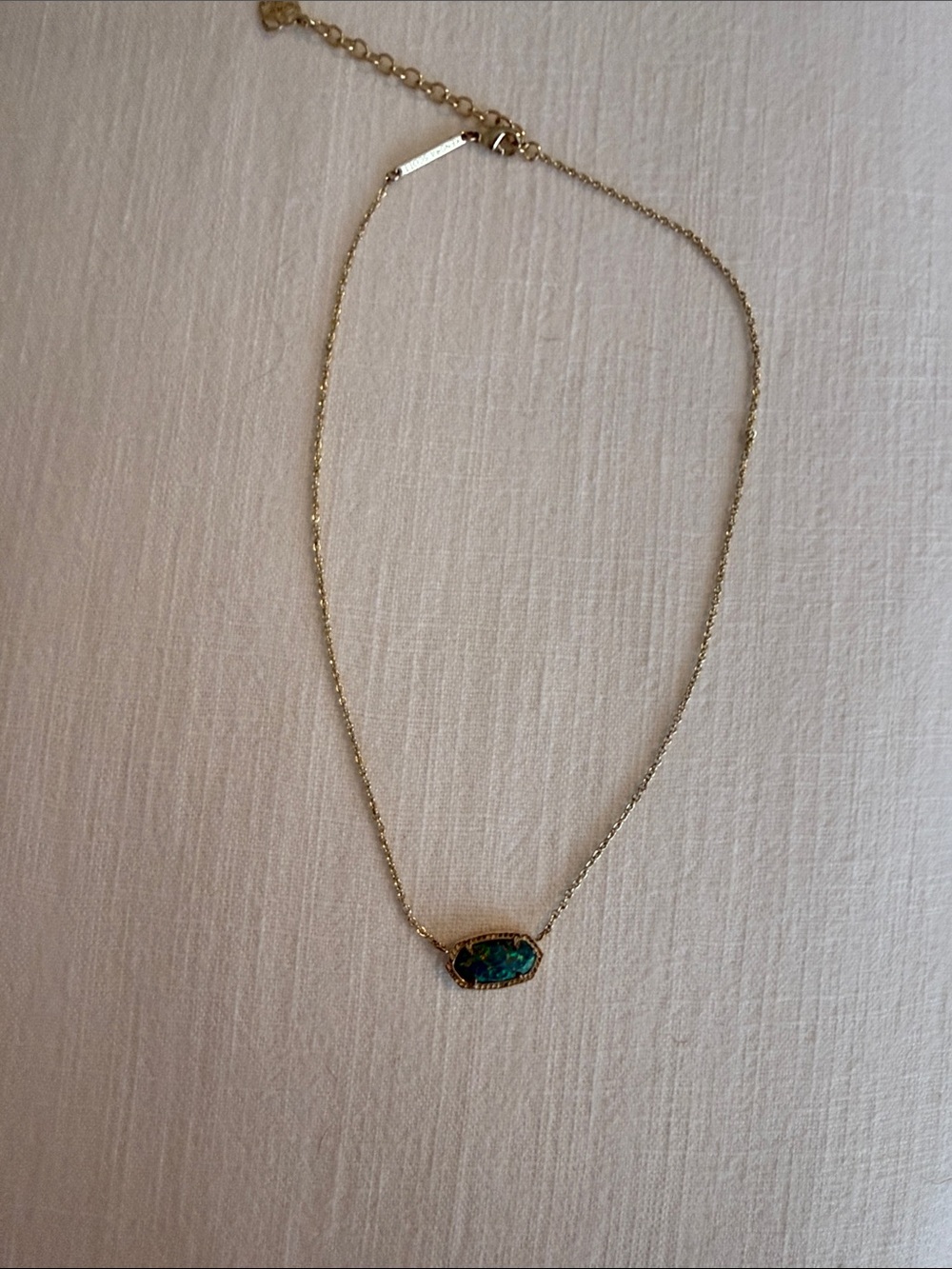 Kendra Scott Elisa Pendant